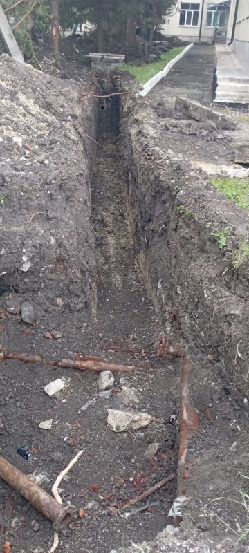 В Краснопольской школе в настоящее время активно ведутся ремонтные работы В Краснопольской школе в настоящее время активно ведутся ремонтные работы