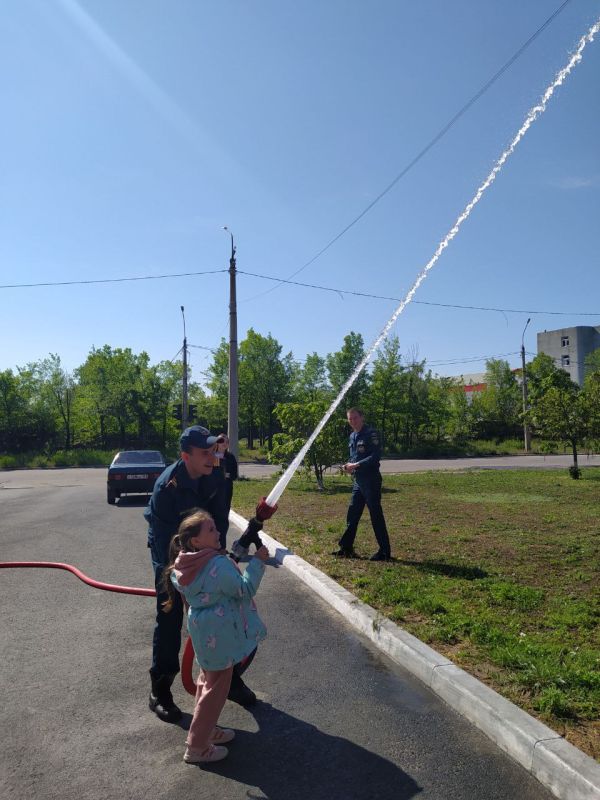 Сегодня, в рамках профориентационной работы, воспитанники старшей группы нашего сада посетили Отдел надзорной деятельности и профилактической работы по г. Северодонецку Сегодня, в рамках профориентационной работы, воспитанники старшей группы нашего сада посетили Отдел надзорной деятельности и профилактической работы по г. Северодонецку