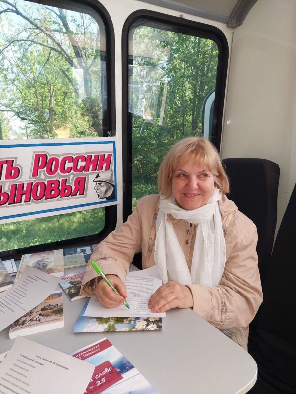 Состоялся очередной выезд передвижной библиотеки в сёла Пархоменко и Кружиловка Состоялся очередной выезд передвижной библиотеки в сёла Пархоменко и Кружиловка