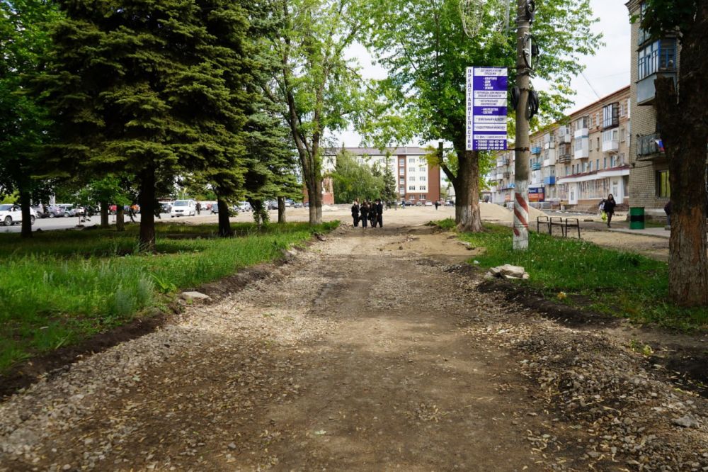- На данный момент уже произведён демонтаж старого покрытия, прокладка освещения - На данный момент уже произведён демонтаж старого покрытия, прокладка освещения