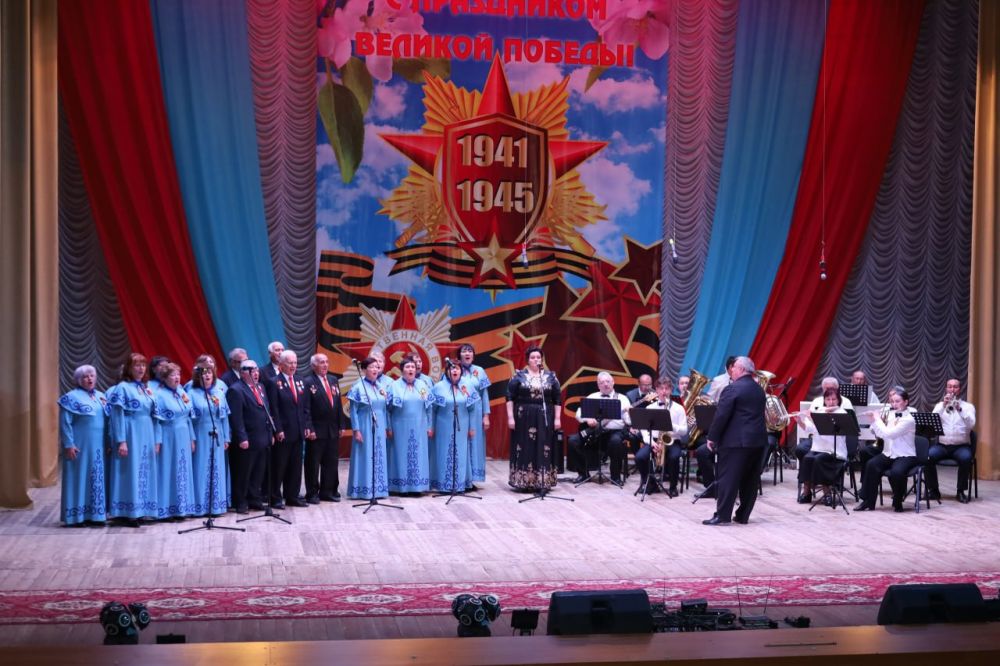 Творческие коллективы Стаханова стали лауреатами новосибирского конкурса народной песни Творческие коллективы Стаханова стали лауреатами новосибирского конкурса народной песни