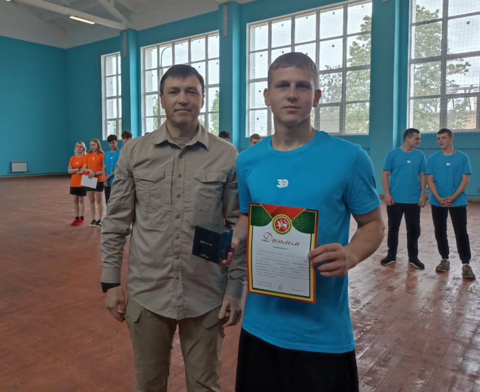 На базе Лисичанской спортивной школы №1 прошло спортивно-патриотическое мероприятие с элементами выполнения нормативов Всероссийского физкультурно-спортивного комплекса «ГТО», посвященное Году Защитника Отечества и 80-летию... На базе Лисичанской спортивной школы №1 прошло спортивно-патриотическое мероприятие с элементами выполнения нормативов Всероссийского физкультурно-спортивного комплекса «ГТО», посвященное Году Защитника Отечества и 80-летию...