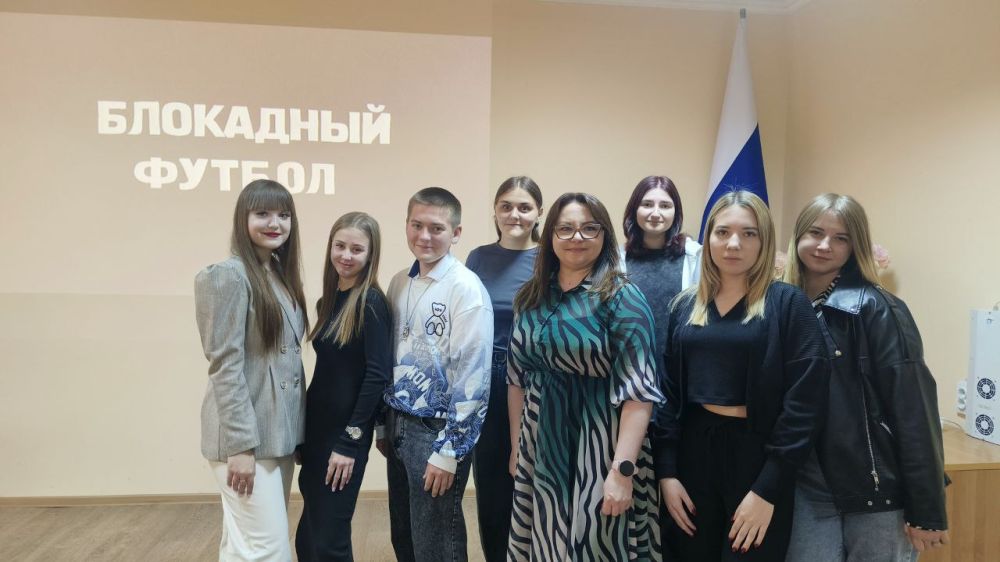 В ЛНР продолжаются кинопоказы «Герои войны - Герои спорта» В ЛНР продолжаются кинопоказы «Герои войны - Герои спорта»