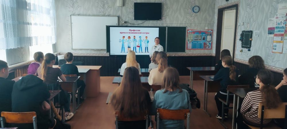«Единая Россия» помогает молодежи республики в выборе профессии «Единая Россия» помогает молодежи республики в выборе профессии