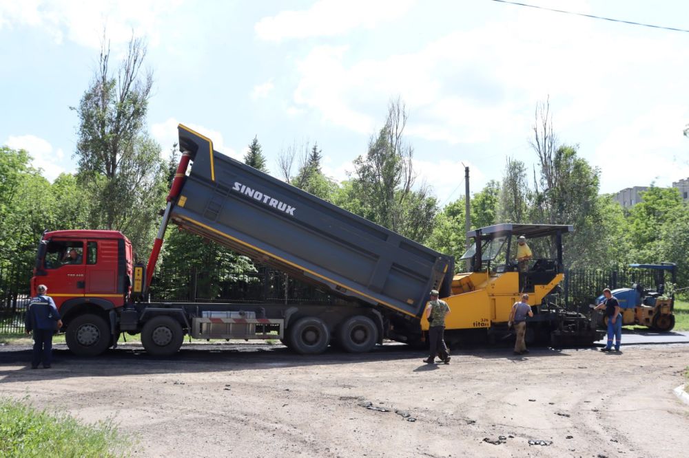 В Стаханове начался ремонт дорог В Стаханове начался ремонт дорог
