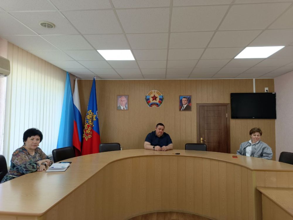 В Администрации городского округа город Ровеньки состоялось совещание с заместителями Главы городского округа город Ровеньки и начальниками структурных подразделений В Администрации городского округа город Ровеньки состоялось совещание с заместителями Главы городского округа город Ровеньки и начальниками структурных подразделений