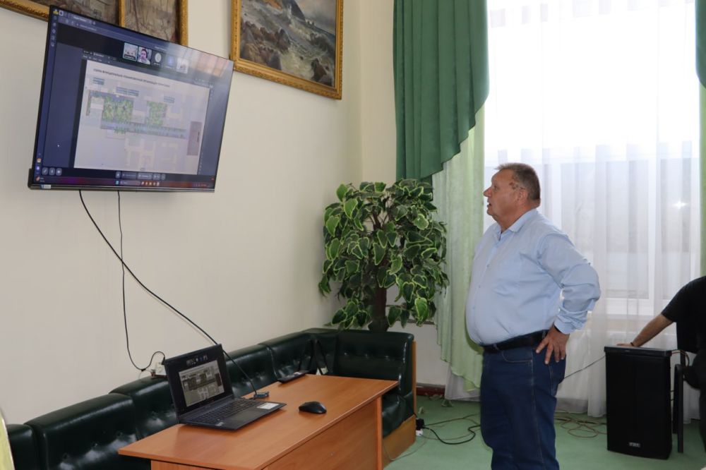 Телемост с Омском: обсуждаем проект по благоустройству Телемост с Омском: обсуждаем проект по благоустройству