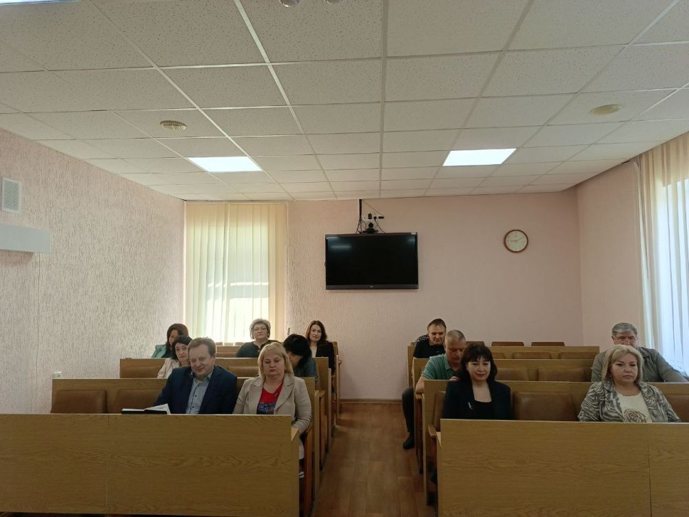 Андрей Рубанцов: Сегодня провёл совещание с заместителями и начальниками структурных подразделений Администрации нашего городского округа Андрей Рубанцов: Сегодня провёл совещание с заместителями и начальниками структурных подразделений Администрации нашего городского округа