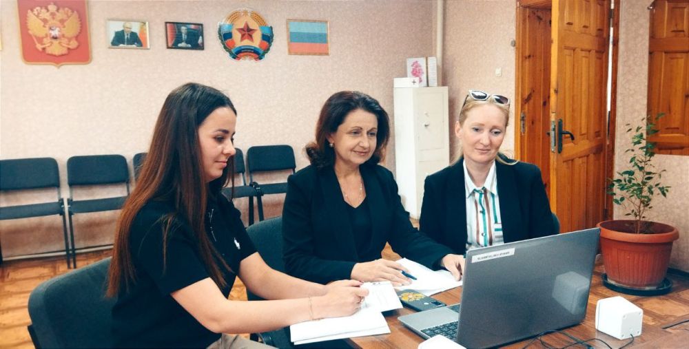 Сегодня между городом Ровеньки и Республикой Коми состоялась дружеская встреча в режиме видеоконференцсвязи Сегодня между городом Ровеньки и Республикой Коми состоялась дружеская встреча в режиме видеоконференцсвязи