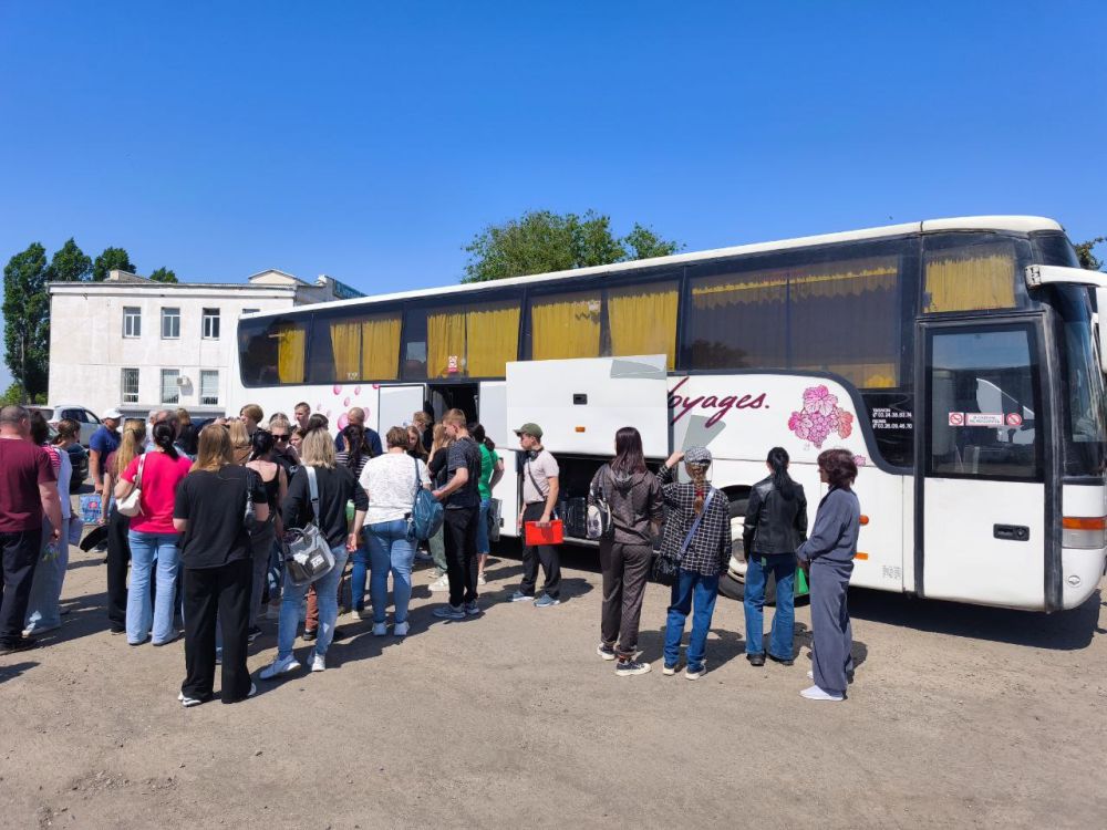 140 школьников Краснодонского муниципального округа отправились 23 мая в Кабардино-Балкарию 140 школьников Краснодонского муниципального округа отправились 23 мая в Кабардино-Балкарию