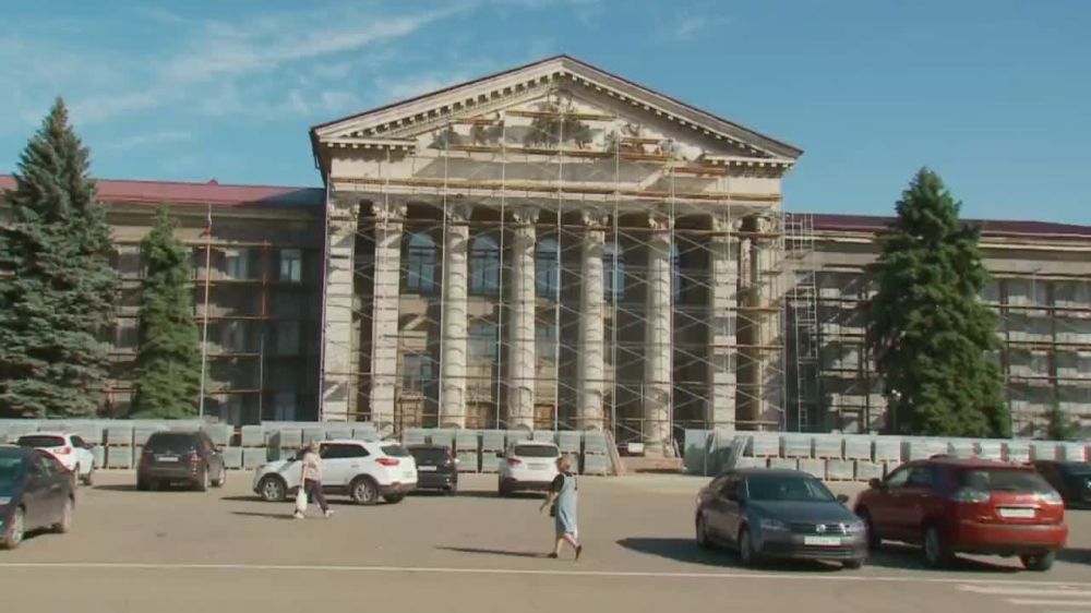 «Фигурки находятся в очень плачевном состоянии. Их демонтировать будет сложно. Но реставраторы скульптуры восстановят, сохранив их первоначальный облик»