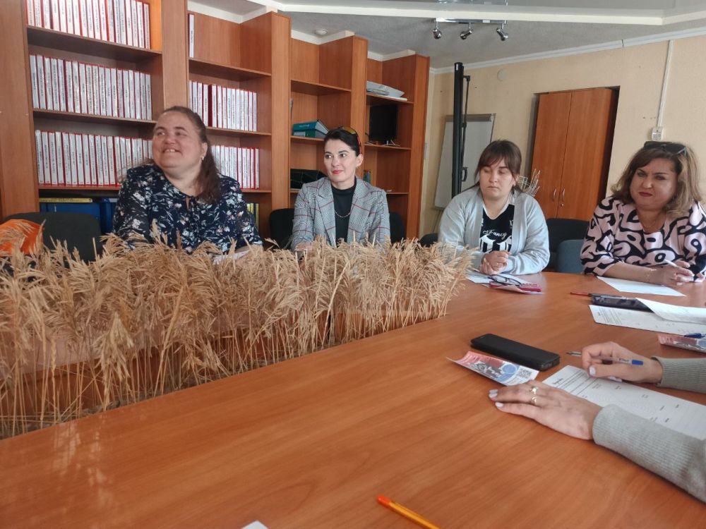 "Женский клуб": встречи для подопечных Фонда «Защитники Отечества» "Женский клуб": встречи для подопечных Фонда «Защитники Отечества»