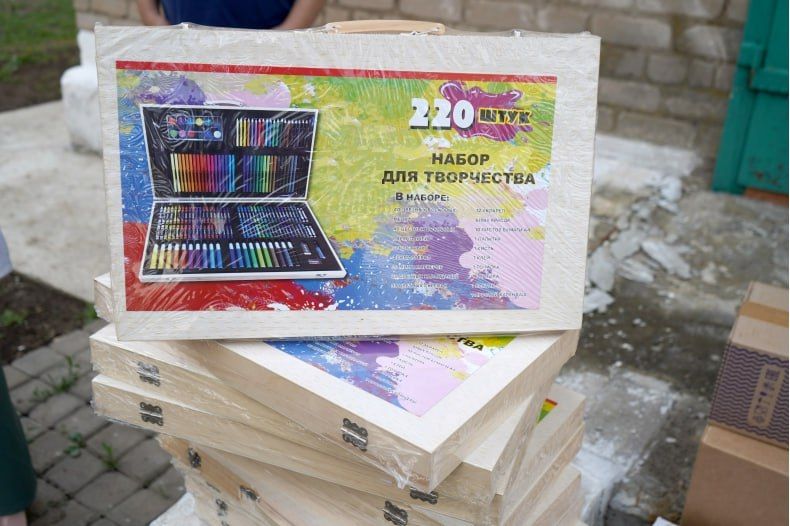 Народный фронт Красноярского края вручил подарки воспитанникам Бирюковской школы-интерната Народный фронт Красноярского края вручил подарки воспитанникам Бирюковской школы-интерната