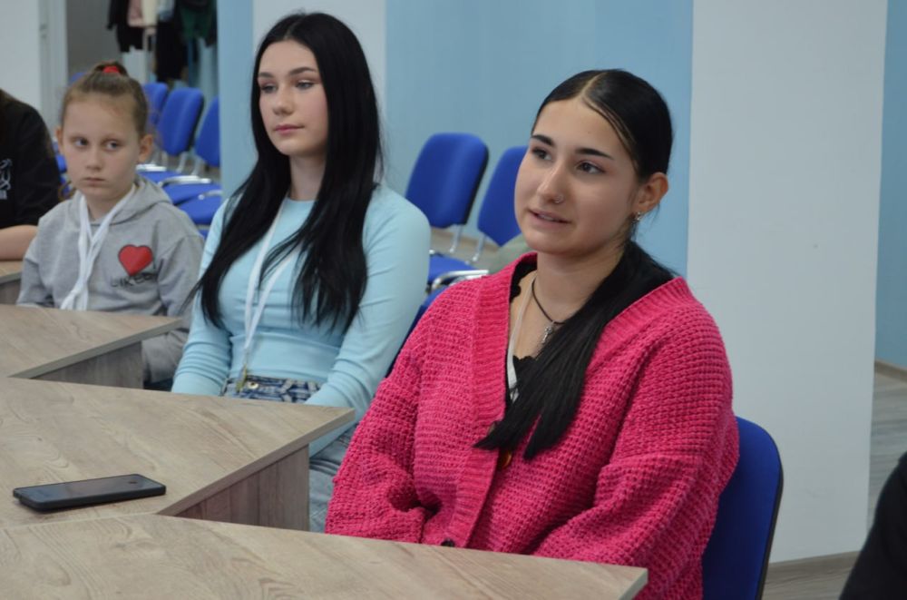 Для юных талантов Брянки и их преподавателей май стал месяцем непростым, но очень результативным Для юных талантов Брянки и их преподавателей май стал месяцем непростым, но очень результативным