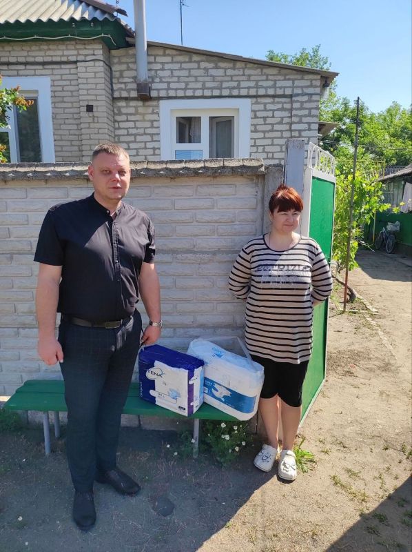 Галина Дуброва: В селе Передельское Станично-Луганского района оказала гуманитарную помощь семи семьям, нуждающимся в средствах гигиены Галина Дуброва: В селе Передельское Станично-Луганского района оказала гуманитарную помощь семи семьям, нуждающимся в средствах гигиены
