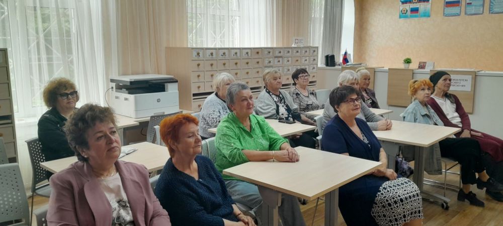 Краснолучская библиотека провела исторический экскурс ко Дню славянской письменности и культуры Краснолучская библиотека провела исторический экскурс ко Дню славянской письменности и культуры