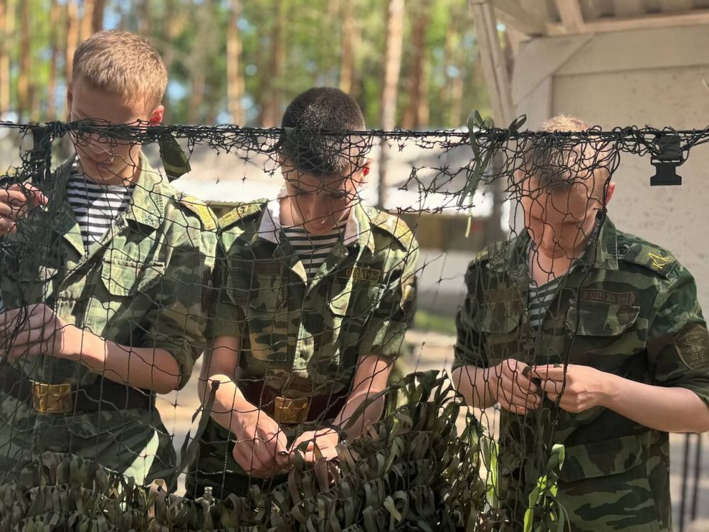 Виктор Водолацкий: Луганские кадеты стали призерами Всероссийского фестиваля «Кадетская симфония» Виктор Водолацкий: Луганские кадеты стали призерами Всероссийского фестиваля «Кадетская симфония»