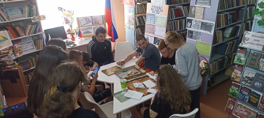 В преддверии Общероссийского дня библиотек в Плахо-Петровской библиотеке состоялся День открытых дверей "Книжная среда встречает друзей" В преддверии Общероссийского дня библиотек в Плахо-Петровской библиотеке состоялся День открытых дверей "Книжная среда встречает друзей"