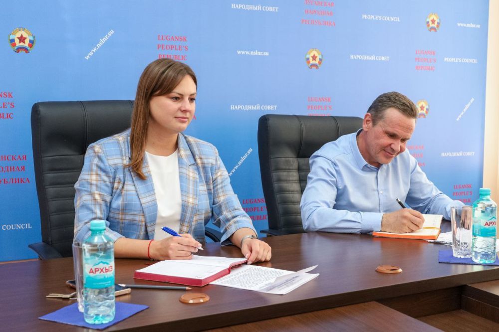 Галина Дуброва: Приняла участие в заседании Комитета Государственной Думы по бюджету и налогам, которое состоялось в формате видеоконференцсвязи (ВКС) Галина Дуброва: Приняла участие в заседании Комитета Государственной Думы по бюджету и налогам, которое состоялось в формате видеоконференцсвязи (ВКС)