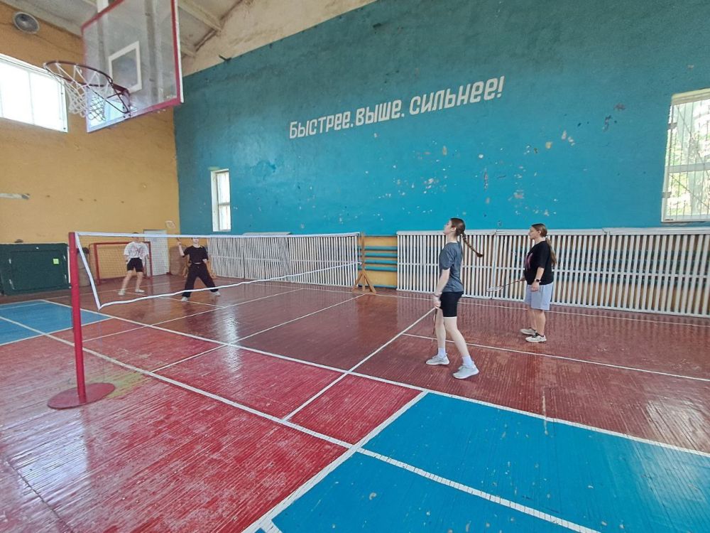 Бадминтонный турнир в честь Дня города Петровское собрал юных спортсменов Бадминтонный турнир в честь Дня города Петровское собрал юных спортсменов