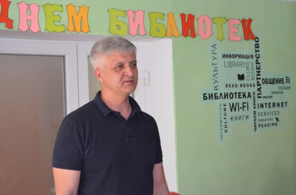 Евгений Морозов: Ежегодно 27 мая в нашей стране отмечают Общероссийский День библиотек — праздник всех книголюбов, хранителей мудрости и знаний! Евгений Морозов: Ежегодно 27 мая в нашей стране отмечают Общероссийский День библиотек — праздник всех книголюбов, хранителей мудрости и знаний!