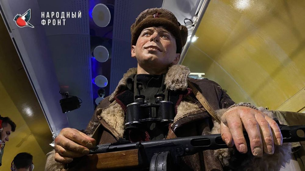 Сегодня Молодёжка Народного Фронта имела честь посетить уникальный исторический проект — Поезд Победы Сегодня Молодёжка Народного Фронта имела честь посетить уникальный исторический проект — Поезд Победы