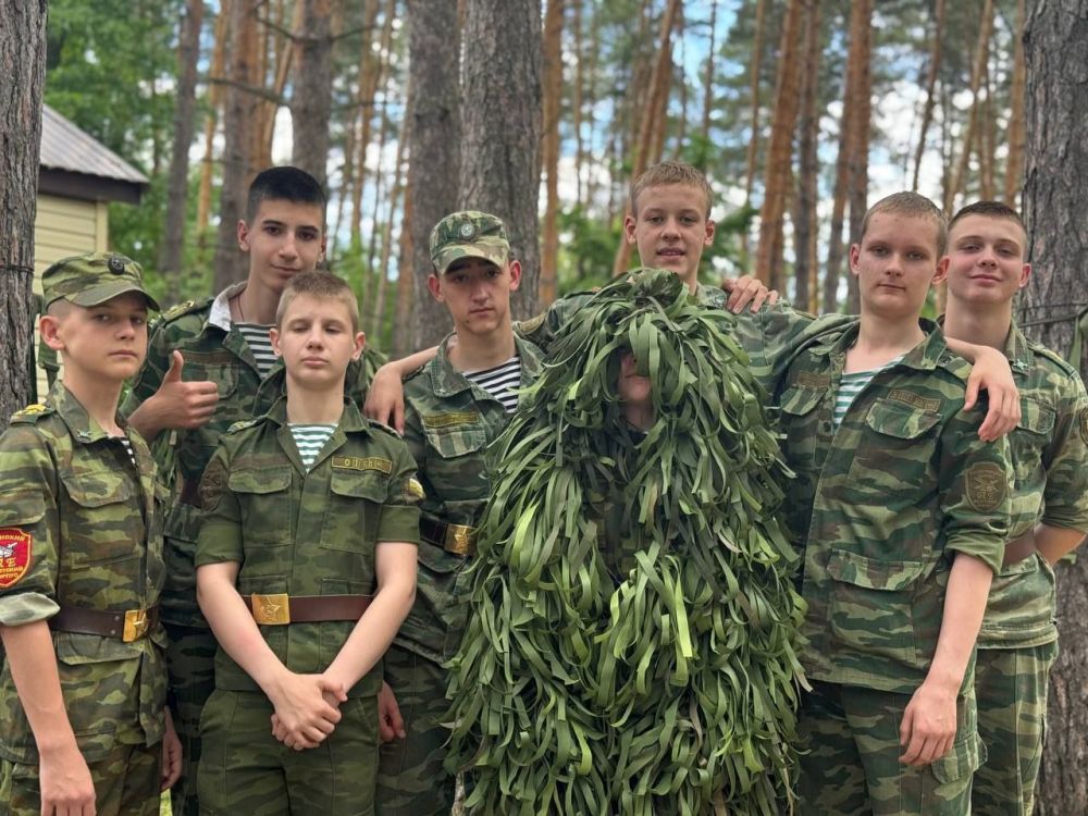Виктор Водолацкий: Луганские кадеты стали призерами Всероссийского фестиваля «Кадетская симфония» Виктор Водолацкий: Луганские кадеты стали призерами Всероссийского фестиваля «Кадетская симфония»
