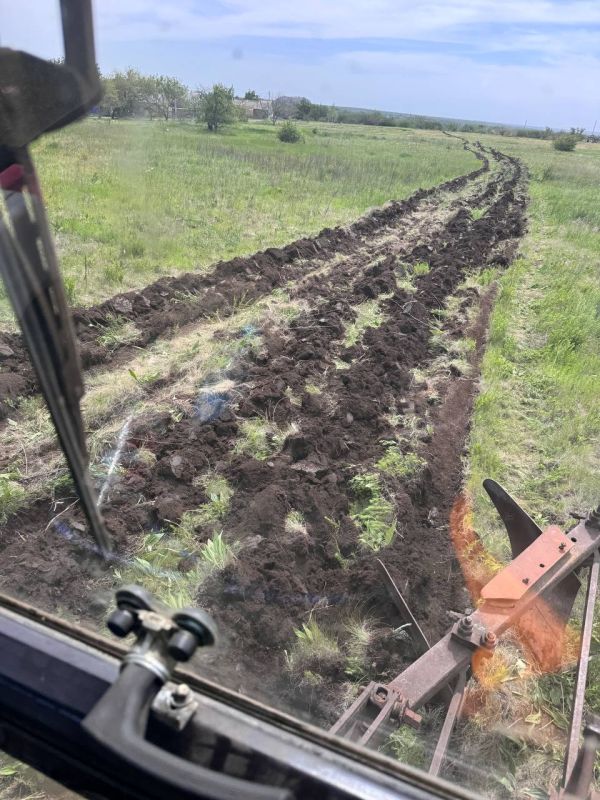 В пгт Дзержинский сотрудники отдела жизнеобеспечения пгт Дзержинский провели активную работу с индивидуальными предпринимателями по соблюдению требований особого противопожарного режима, действующего на территории Луганской... В пгт Дзержинский сотрудники отдела жизнеобеспечения пгт Дзержинский провели активную работу с индивидуальными предпринимателями по соблюдению требований особого противопожарного режима, действующего на территории Луганской...