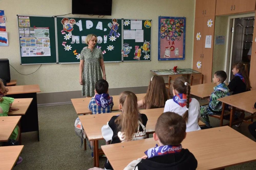 В образовательных учреждениях Алчевска начали работать летние пришкольные площадки В образовательных учреждениях Алчевска начали работать летние пришкольные площадки