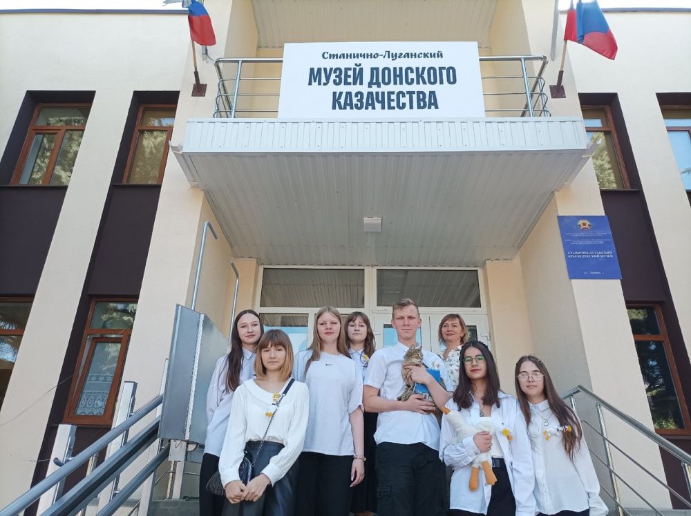 Команда творческого объединения города Лутугино «Интеллектуал» приняла участие в интеллектуальной игре «Подвиг и память» Команда творческого объединения города Лутугино «Интеллектуал» приняла участие в интеллектуальной игре «Подвиг и память»
