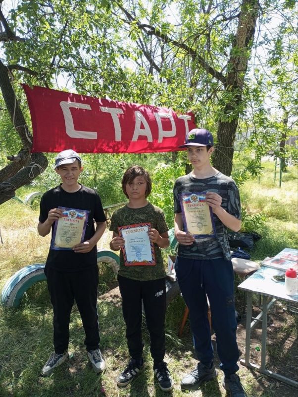 Прошли соревнования Лутугинской спортивной школы по спортивному ориентированию в дисциплине «кросс-лабиринт» Прошли соревнования Лутугинской спортивной школы по спортивному ориентированию в дисциплине «кросс-лабиринт»