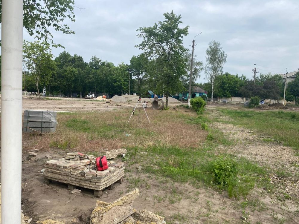 Строительство парка в Старобельском округе продолжается согласно графику Строительство парка в Старобельском округе продолжается согласно графику
