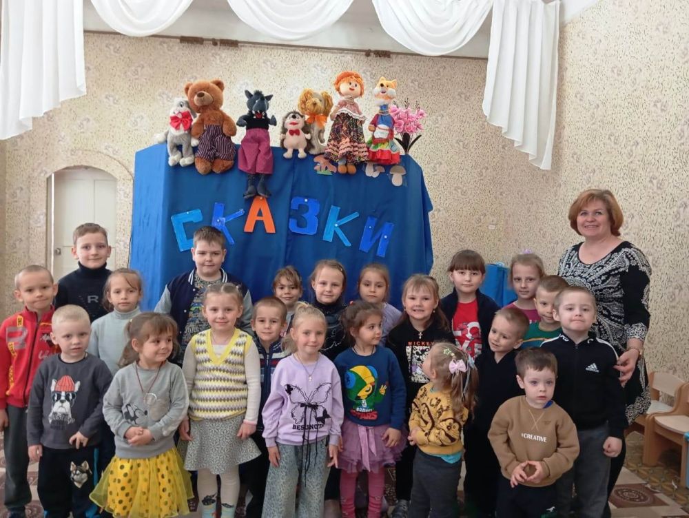 В Лотиково провели литературно-театральный час «В гостях у сказки» В Лотиково провели литературно-театральный час «В гостях у сказки»