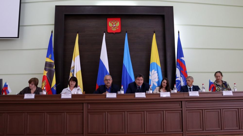 Сергей Саенко: Сегодня в нашем округе состоялся выездной прием граждан представителями Управления Министерства юстиции Российской Федерации по Луганской Народной Республике с участием других специалистов в области права