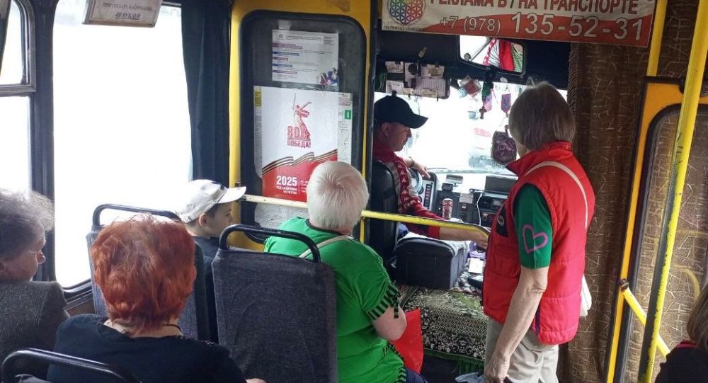 В Алчевске проверили соблюдение санитарных норм в общественном транспорте В Алчевске проверили соблюдение санитарных норм в общественном транспорте