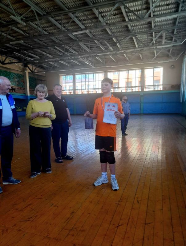 Спортсмены из Краснодона стали призерами турнира по гандболу в Брянке Спортсмены из Краснодона стали призерами турнира по гандболу в Брянке