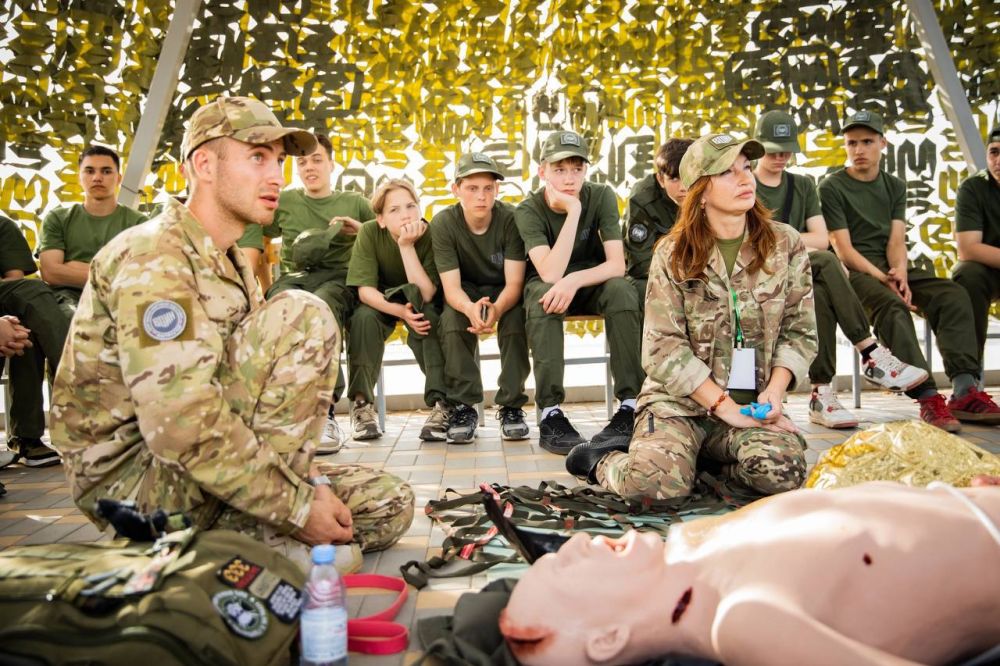 Чему научатся курсанты на межрегиональных сменах «Время юных героев»? Чему научатся курсанты на межрегиональных сменах «Время юных героев»?