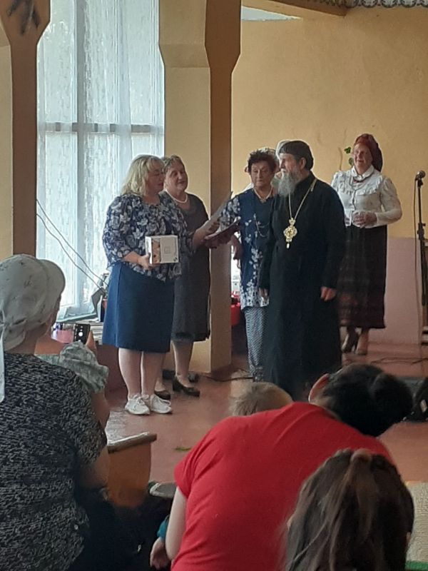 Сегодня в с. Верхнебогдановка Великочерниговского отдела жизнеобеспечения состоялось праздничное мероприятие посвящённое 315 годовщине села, 55 лет сельскому дому культуры, прозвучали поздравления от начальника отдела... Сегодня в с. Верхнебогдановка Великочерниговского отдела жизнеобеспечения состоялось праздничное мероприятие посвящённое 315 годовщине села, 55 лет сельскому дому культуры, прозвучали поздравления от начальника отдела...