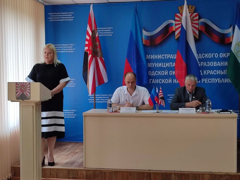 30 мая в Совете городского округа город Красный Луч прошел депутатский час 30 мая в Совете городского округа город Красный Луч прошел депутатский час