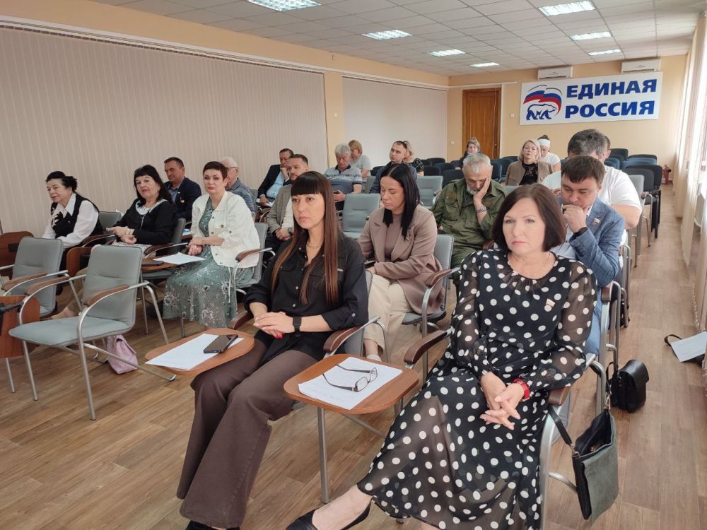 30 мая в Совете городского округа город Красный Луч прошел депутатский час 30 мая в Совете городского округа город Красный Луч прошел депутатский час