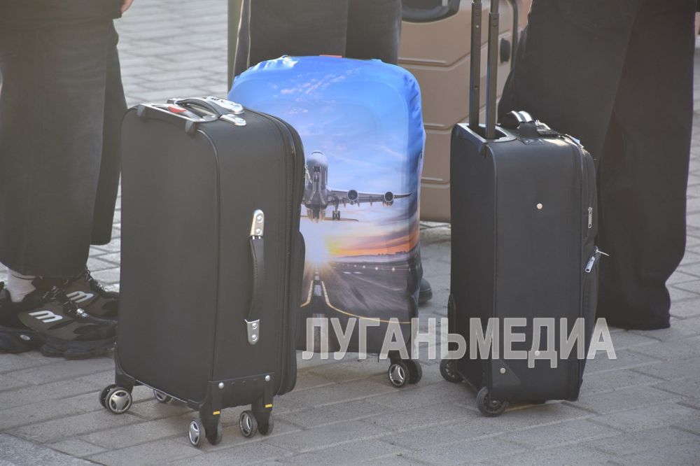 136 школьников Краснодонского муниципального округа отправились на оздоровление в Крым 136 школьников Краснодонского муниципального округа отправились на оздоровление в Крым