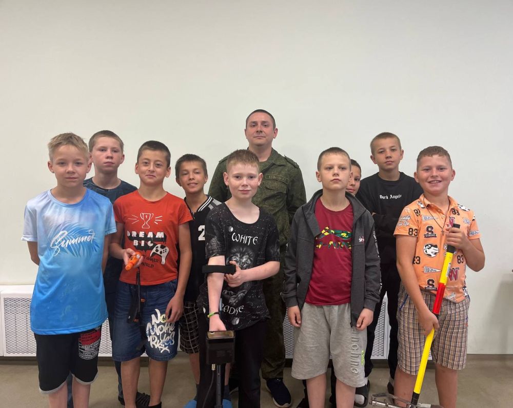 В первый день долгожданного лета следователи СК организовали открытый урок для юных жителей республики