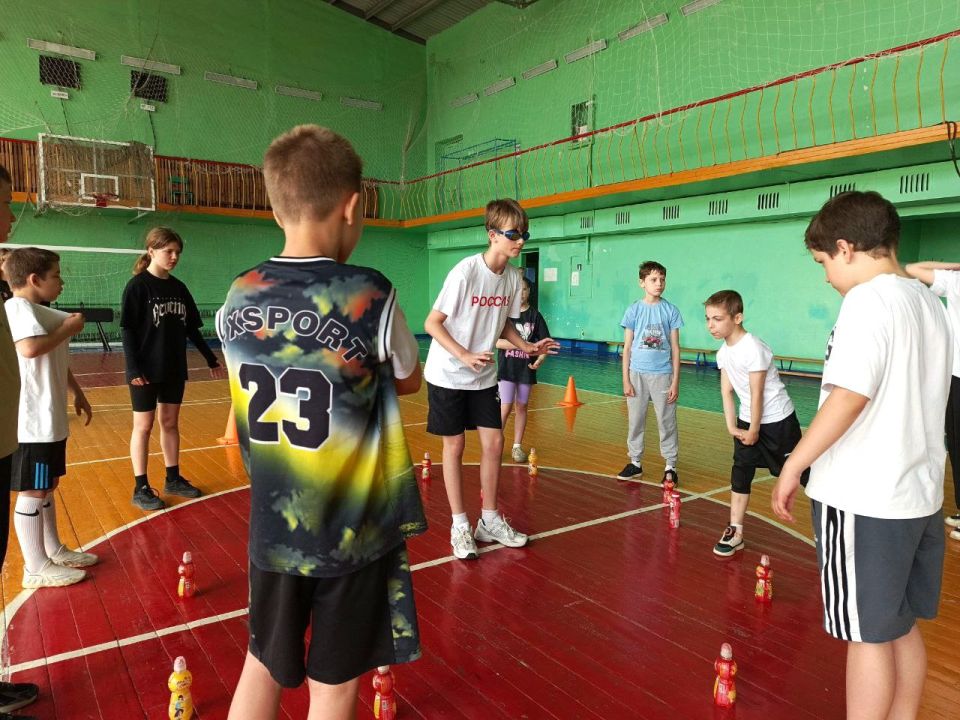 «Единая Россия» организовала «Весёлые старты» для детей в честь Международного дня защиты детей! «Единая Россия» организовала «Весёлые старты» для детей в честь Международного дня защиты детей!
