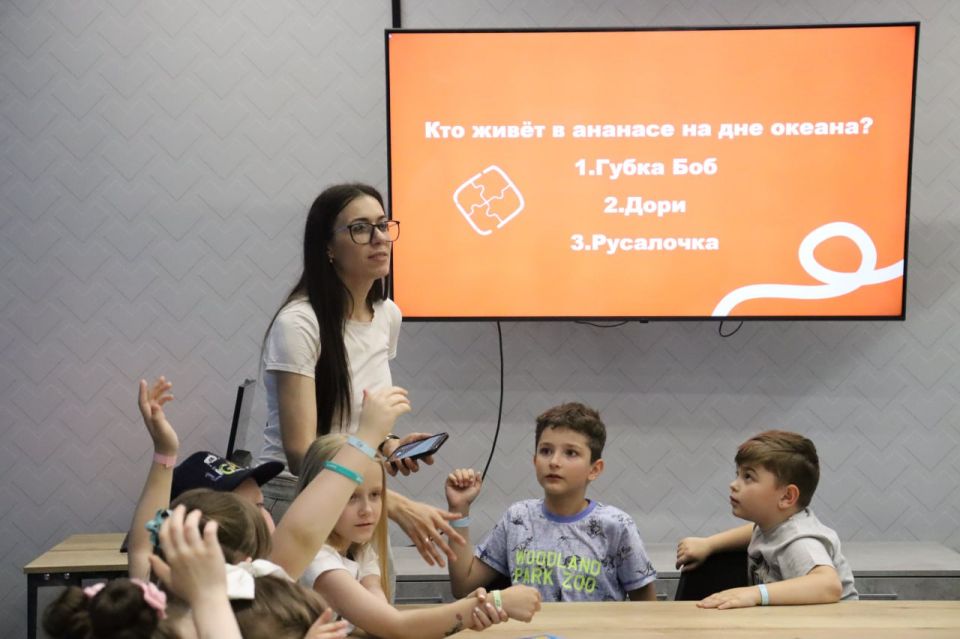 В День защиты детей в Молодежном центре состоялась развлекательная программа для наших маленьких жителей! В День защиты детей в Молодежном центре состоялась развлекательная программа для наших маленьких жителей!