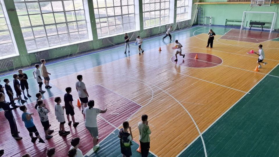 В Международный день защиты детей — Краснолучская детско-юношеская спортивная школа № 2 провела спортивный праздник «Веселые старты» В Международный день защиты детей — Краснолучская детско-юношеская спортивная школа № 2 провела спортивный праздник «Веселые старты»