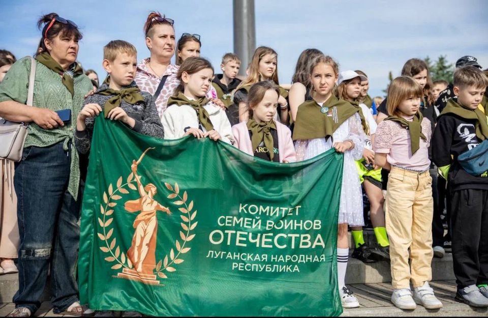 Дарья Лантратова: В Совфеде сегодня особые гости — маленькие жители воссоединенных регионов Дарья Лантратова: В Совфеде сегодня особые гости — маленькие жители воссоединенных регионов