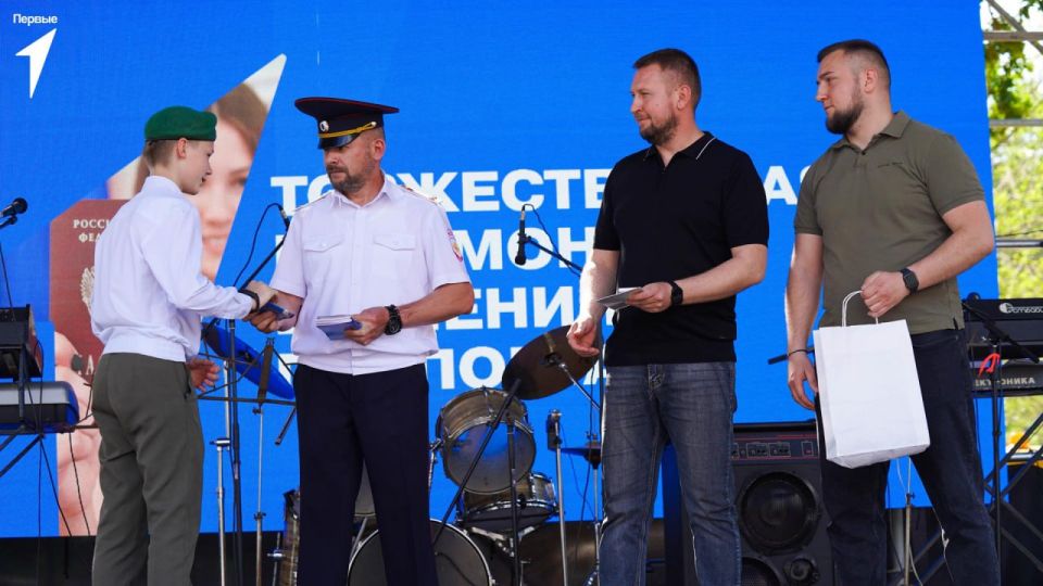 Фестиваль Движения Первых объединил 7000 молодых людей ЛНР Фестиваль Движения Первых объединил 7000 молодых людей ЛНР