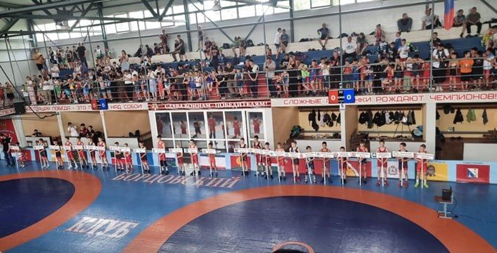 Борцы из Краснодона отлично выступили на турнире в Волгограде Борцы из Краснодона отлично выступили на турнире в Волгограде