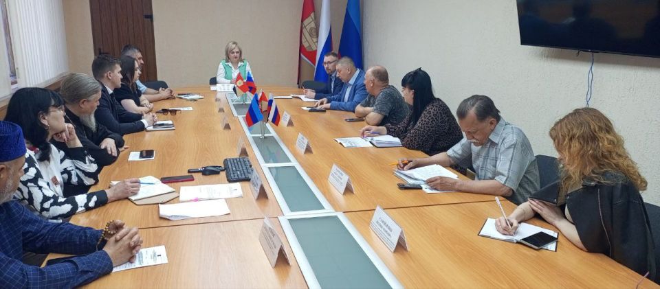 Живем и работаем вместе – невзирая на различия