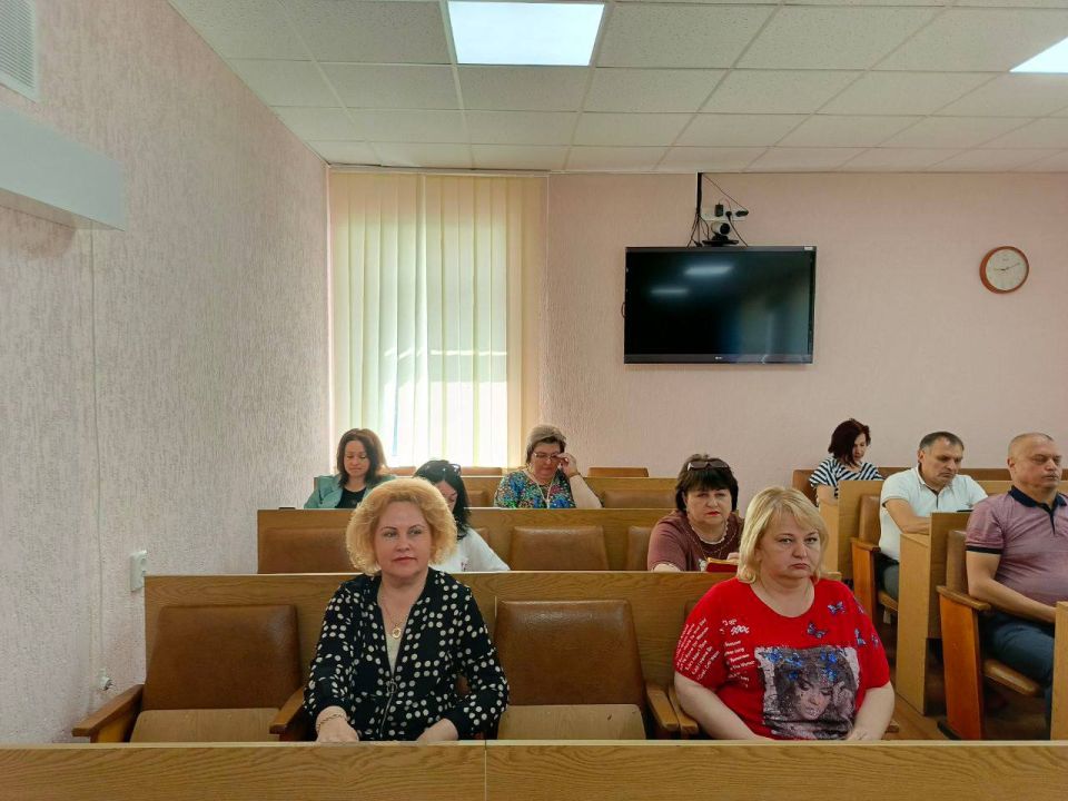 Андрей Рубанцов: Новую неделю начал с традиционного рабочего совещания с коллегами Андрей Рубанцов: Новую неделю начал с традиционного рабочего совещания с коллегами